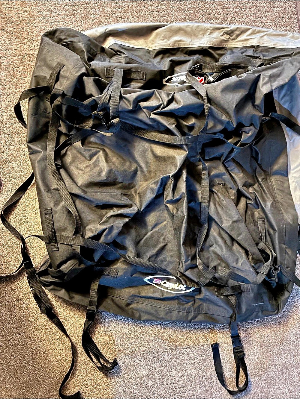 CargoLoc Deluxe Rooftop Cargo Carrier Bag in Black